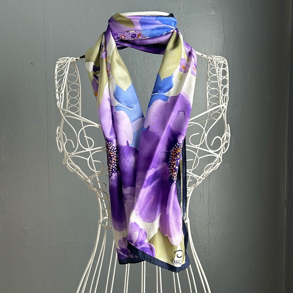 Vintage Oscar de la renta silk scarf